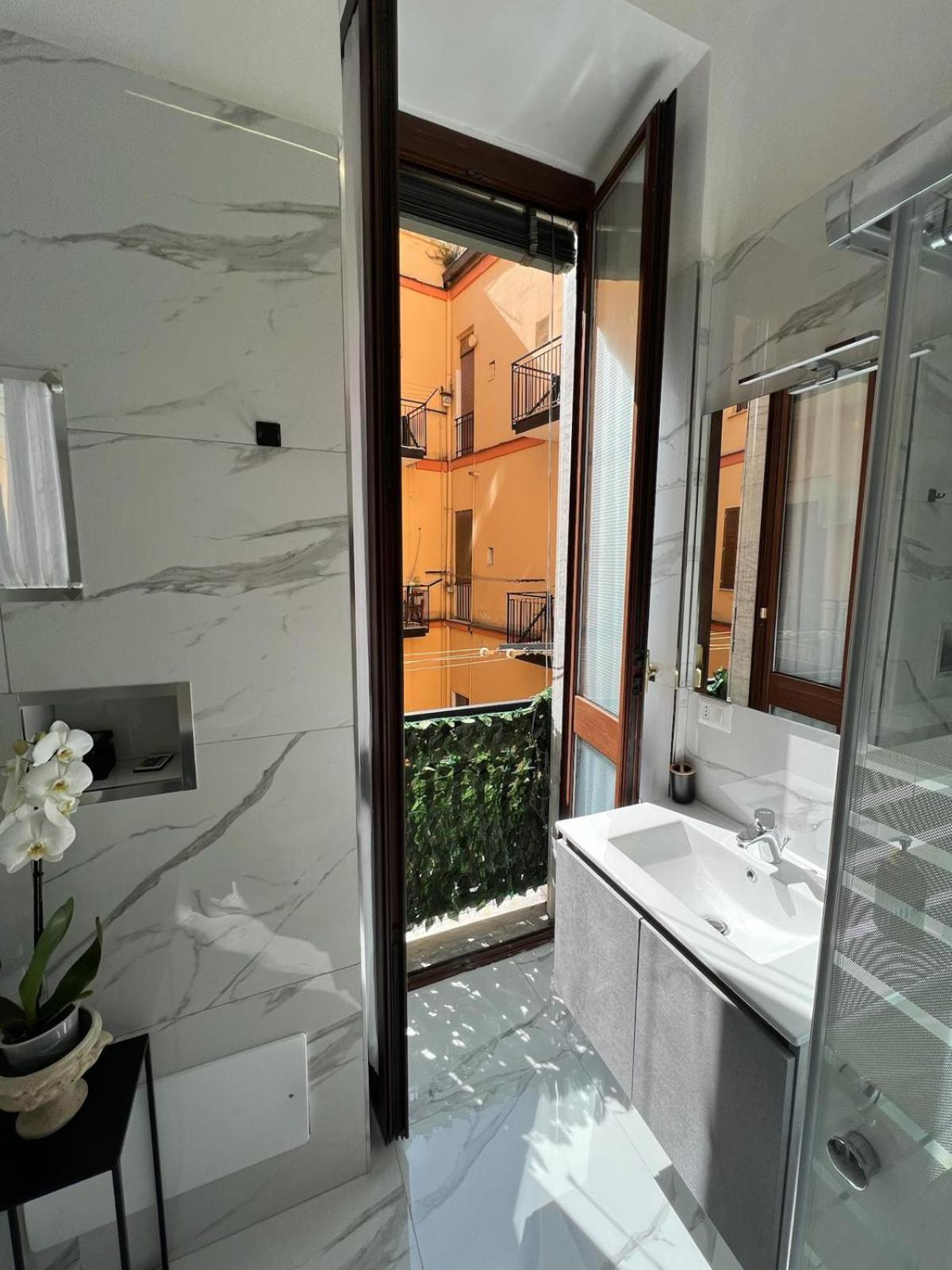 Parva Domus 163 Naples