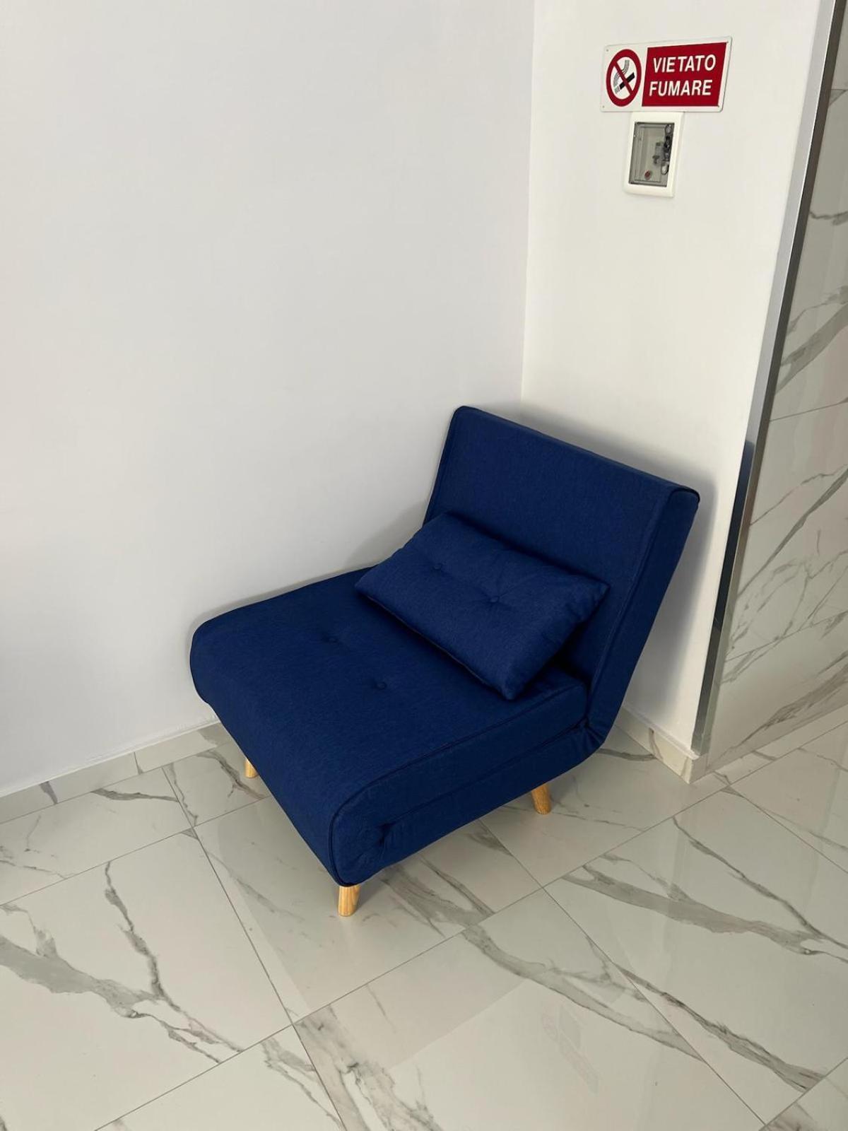 Parva Domus 163 *